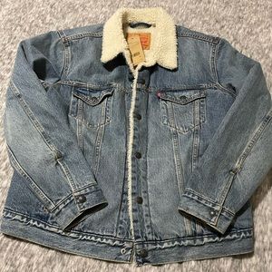 NWT Men’s Sherpa lined Levi Strauss Denim Jacket
